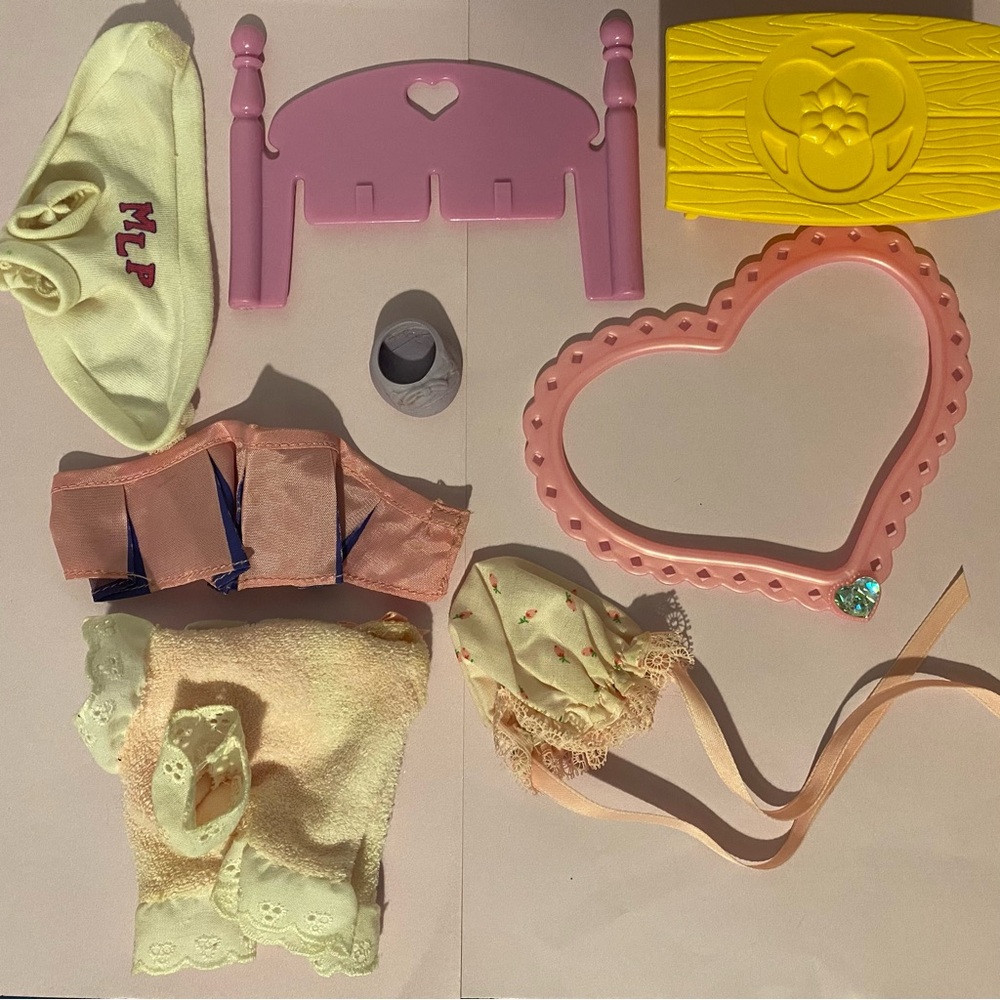My Little Pony G1-G3 Accessories & Pony Wear 1983 Vintage Hasbro